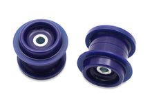 Load image into Gallery viewer, SuperPro 90-05 Mazda Miata Base Rear Differential Mount Bushing Kit