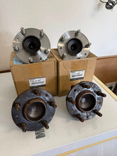 Load image into Gallery viewer, 06-15 MX-5 Miata RX8 OEM Upgraded Hub (Single)